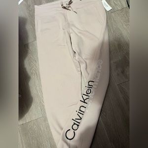 Calvin Klein Size XL